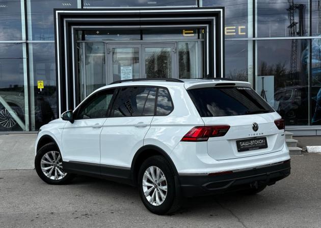 Volkswagen Tiguan II Рестайлинг с пробегом 2021 года, цена 3 099 000 рублей, 62042 км, внедорожник, Автокод Объявления