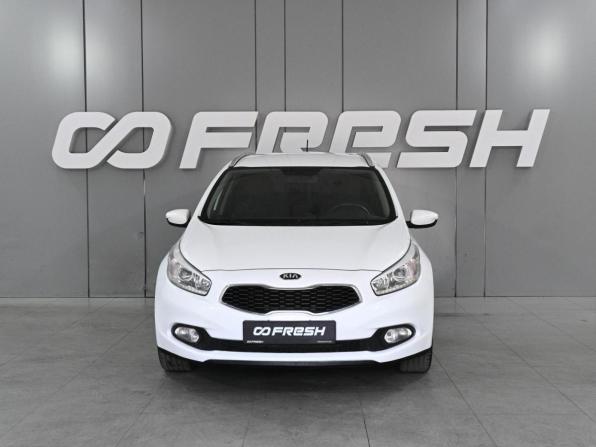 Kia Ceed II с пробегом 2015 года, цена 1 239 000 рублей, 171083 км, универсал, Автокод Объявления