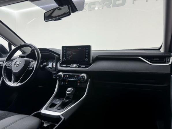 Toyota RAV4 V (XA50) с пробегом 2022 года, цена 3 899 000 рублей, 38900 км, внедорожник, Автокод Объявления