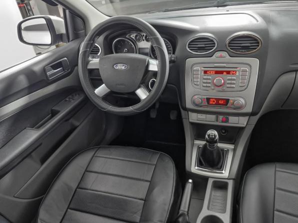 Ford Focus II Рестайлинг с пробегом 2008 года, цена 369 000 рублей, 339500 км, седан, Автокод Объявления