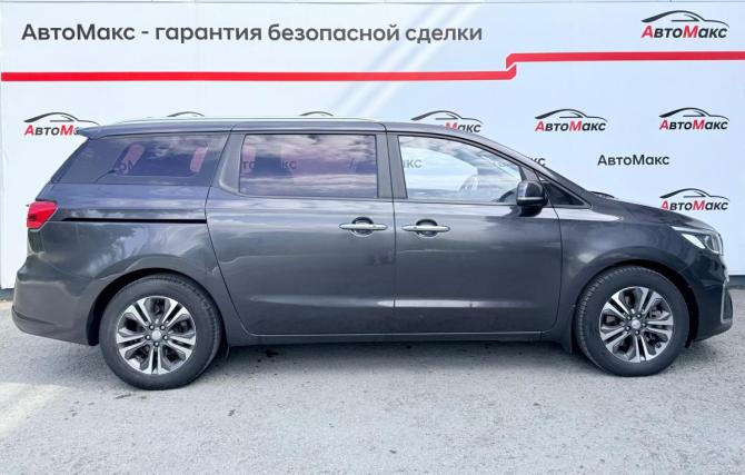 Kia Carnival III с пробегом 2018 года, цена 2 640 000 рублей, 135713 км, минивэн, Автокод Объявления