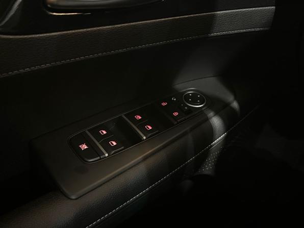 Kia Cerato IV Рестайлинг с пробегом 2022 года, цена 2 899 999 рублей, 35952 км, седан, Автокод Объявления