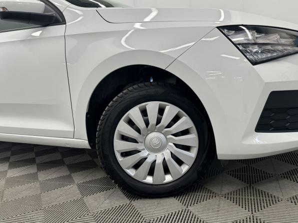 Skoda Rapid II с пробегом 2020 года, цена 1 479 000 рублей, 80259 км, лифтбек, Автокод Объявления