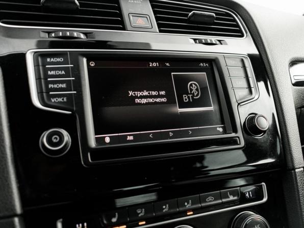 Volkswagen Golf R VII с пробегом 2015 года, цена 2 250 000 рублей, 105267 км, хэтчбек, Автокод Объявления