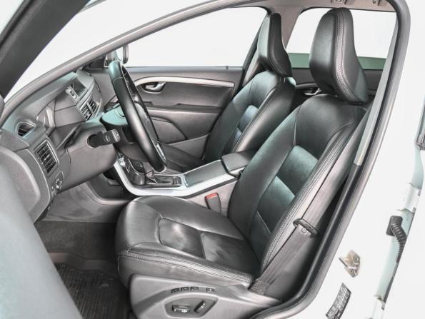 Volvo XC70 II Рестайлинг с пробегом 2014 года, цена 2 049 000 рублей, 132330 км, универсал, Автокод Объявления