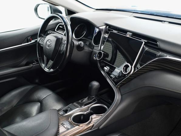 Toyota Camry VIII (XV70) с пробегом 2020 года, цена 2 434 000 рублей, 180431 км, седан, Автокод Объявления