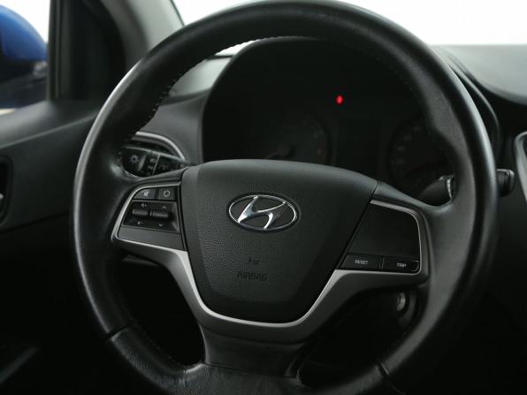 Hyundai Solaris II с пробегом 2018 года, цена 1 105 000 рублей, 138000 км, седан, Автокод Объявления