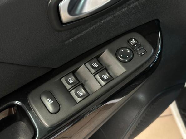 Renault Kaptur I Рестайлинг с пробегом 2020 года, цена 1 620 000 рублей, 53679 км, внедорожник, Автокод Объявления