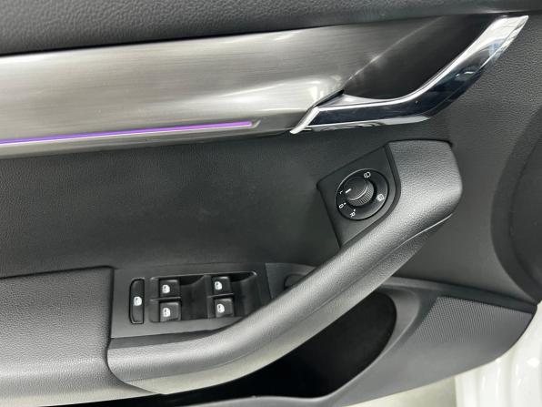 Skoda Octavia III (A7) Рестайлинг с пробегом 2018 года, цена 1 900 000 рублей, 177319 км, лифтбек, Автокод Объявления