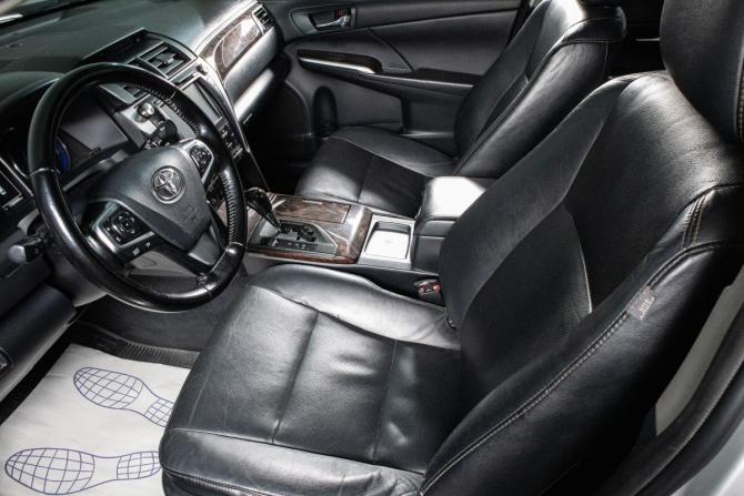 Toyota Camry VII (XV50) с пробегом 2014 года, цена 1 999 000 рублей, 199000 км, седан, Автокод Объявления