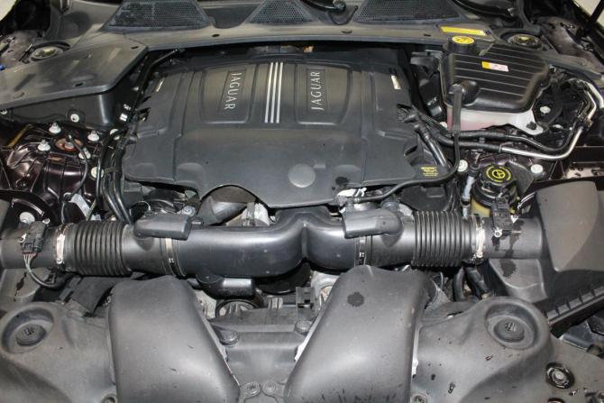 Jaguar XJ IV (X351) с пробегом 2011 года, цена 1 879 000 рублей, 92705 км, седан, Автокод Объявления