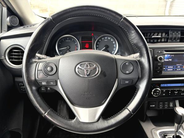 Toyota Auris II с пробегом 2013 года, цена 1 150 000 рублей, 150000 км, хэтчбек, Автокод Объявления