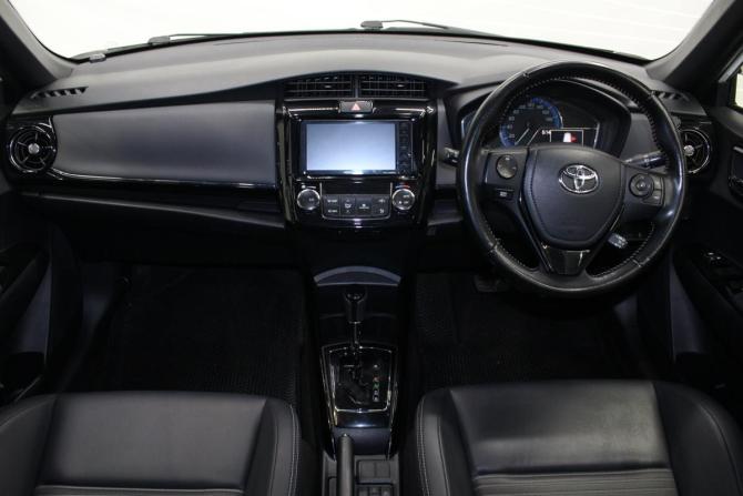 Toyota Corolla XI (E160 E170) Рестайлинг 2 с пробегом 2018 года, цена 1 429 000 рублей, 158000 км, универсал, Автокод Объявления