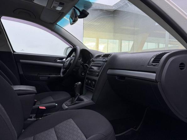 Skoda Octavia II (A5) Рестайлинг с пробегом 2012 года, цена 749 000 рублей, 247594 км, универсал, Автокод Объявления
