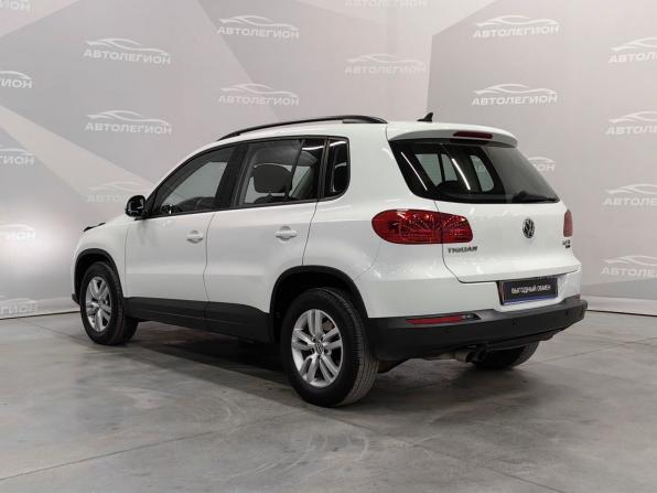 Volkswagen Tiguan I Рестайлинг с пробегом 2015 года, цена 1 570 000 рублей, 220760 км, внедорожник, Автокод Объявления
