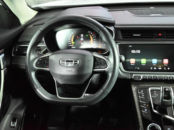 Geely Atlas Pro с пробегом 2024 года, цена 2 450 000 рублей, 19758 км, внедорожник, Автокод Объявления