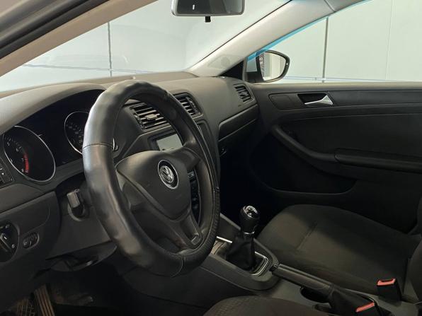 Volkswagen Jetta VI Рестайлинг с пробегом 2015 года, цена 1 175 000 рублей, 181104 км, седан, Автокод Объявления