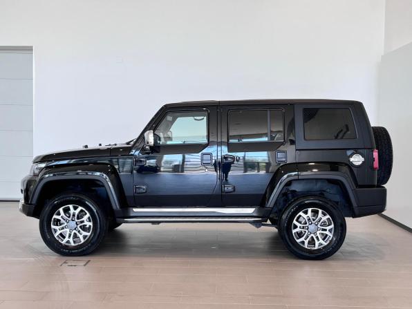 BAIC BJ40 I Рестайлинг с пробегом 2023 года, цена 3 350 000 рублей, 40367 км, внедорожник, Автокод Объявления