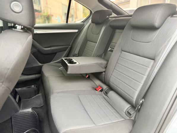Skoda Octavia III (A7) с пробегом 2015 года, цена 1 099 000 рублей, 122700 км, лифтбек, Автокод Объявления