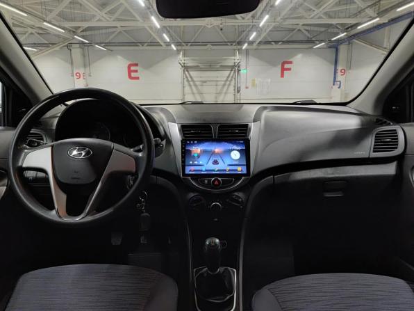 Hyundai Solaris I Рестайлинг с пробегом 2015 года, цена 730 000 рублей, 237559 км, седан, Автокод Объявления