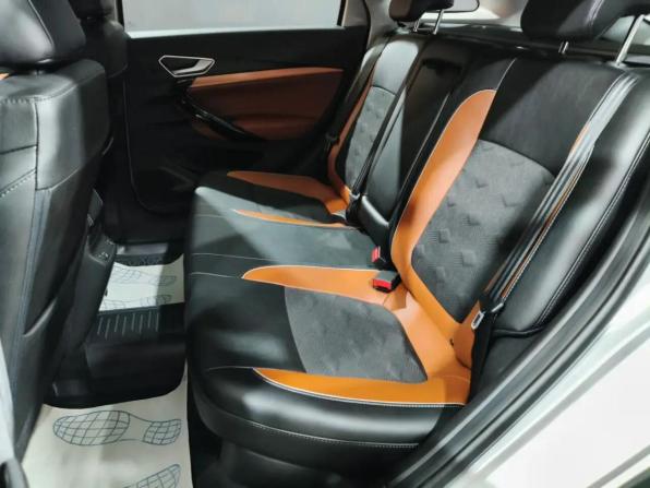 Lada (ВАЗ) Vesta I Рестайлинг (NG) с пробегом 2025 года, цена 1 650 000 рублей, 10657 км, универсал, Автокод Объявления