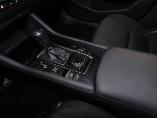 Mazda 3 IV (BP) с пробегом 2019 года, цена 2 030 000 рублей, 163602 км, хэтчбек, Автокод Объявления