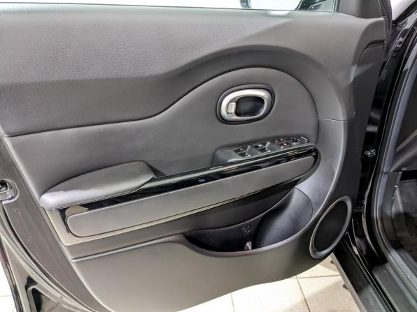 Kia Soul II Рестайлинг с пробегом 2019 года, цена 1 699 000 рублей, 109090 км, хэтчбек, Автокод Объявления
