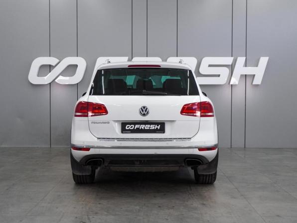 Volkswagen Touareg II Рестайлинг с пробегом 2015 года, цена 2 399 000 рублей, 200136 км, внедорожник, Автокод Объявления
