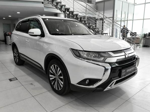 Mitsubishi Outlander III Рестайлинг 3 с пробегом 2018 года, цена 2 450 000 рублей, 75782 км, внедорожник, Автокод Объявления
