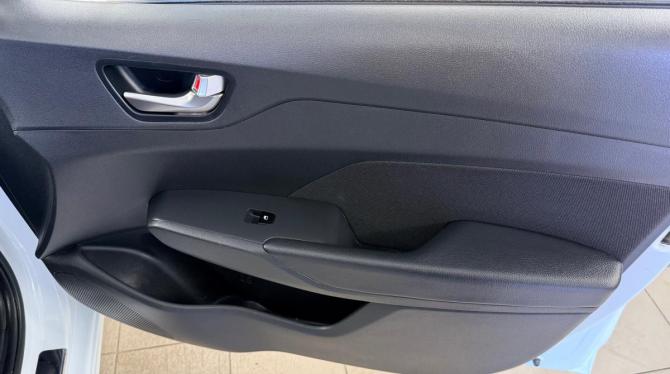 Hyundai Solaris II с пробегом 2020 года, цена 1 522 000 рублей, 95124 км, седан, Автокод Объявления