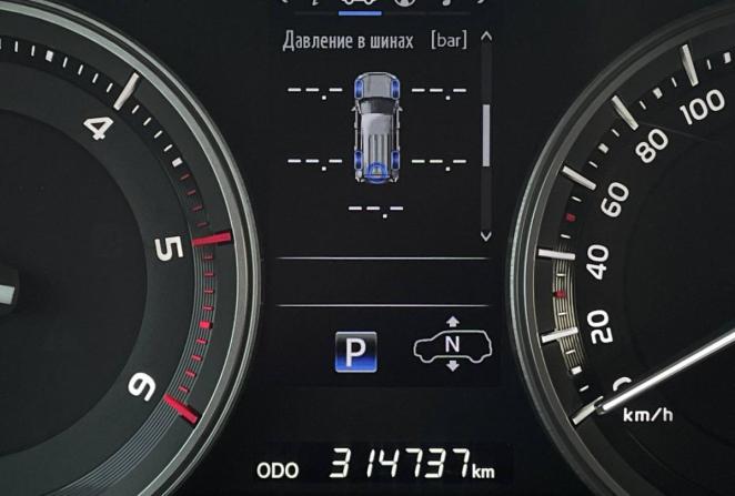 Toyota Land Cruiser 200 Series Рестайлинг 2 с пробегом 2017 года, цена 4 450 000 рублей, 314736 км, внедорожник, Автокод Объявления