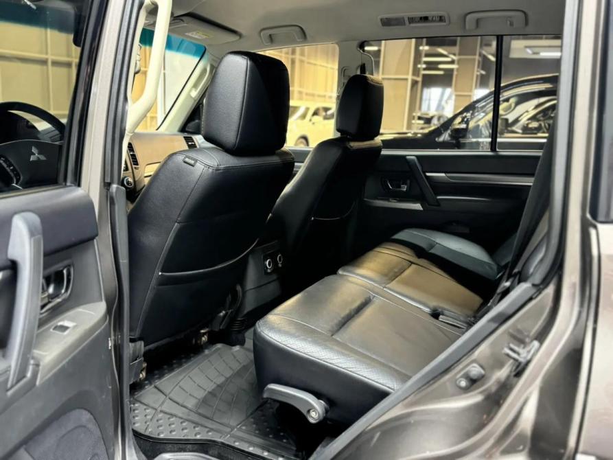 Mitsubishi Pajero IV Рестайлинг 1 Красноярск  - изображение 11