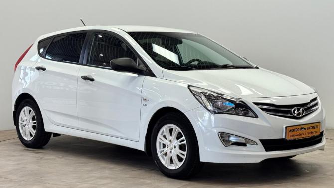 Hyundai Solaris I Рестайлинг с пробегом 2015 года, цена 1 115 000 рублей, 56525 км, хэтчбек, Автокод Объявления
