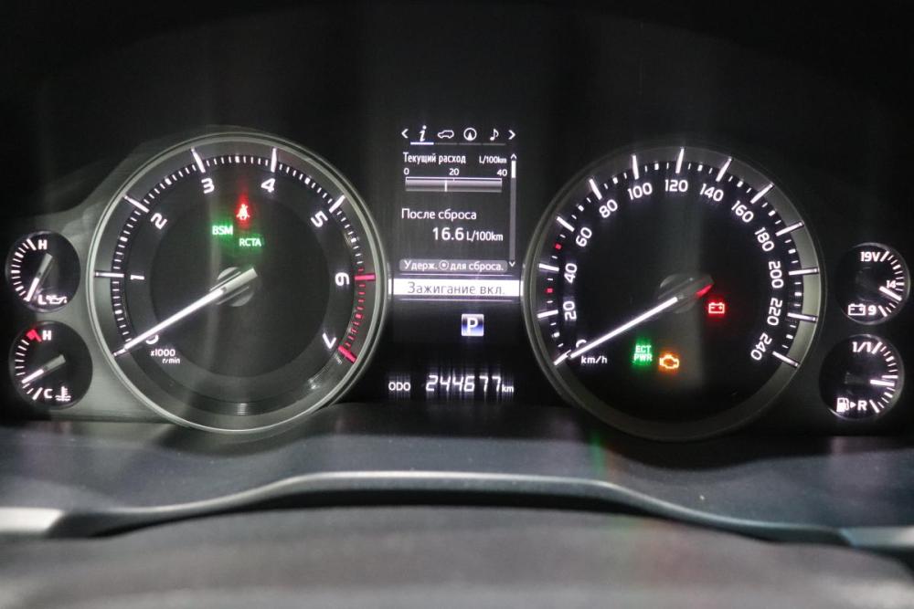 Toyota Land Cruiser 200 Series Рестайлинг 2 Иркутск  - изображение 12