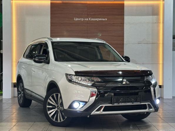 Mitsubishi Outlander III Рестайлинг 3 с пробегом 2021 года, цена 2 349 900 рублей, 83125 км, внедорожник, Автокод Объявления
