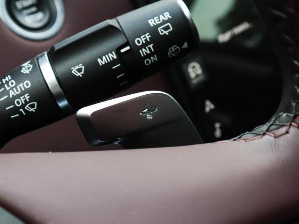 Land Rover Range Rover Evoque II Рестайлинг с пробегом 2024 года, цена 5 550 000 рублей, 23893 км, внедорожник, Автокод Объявления