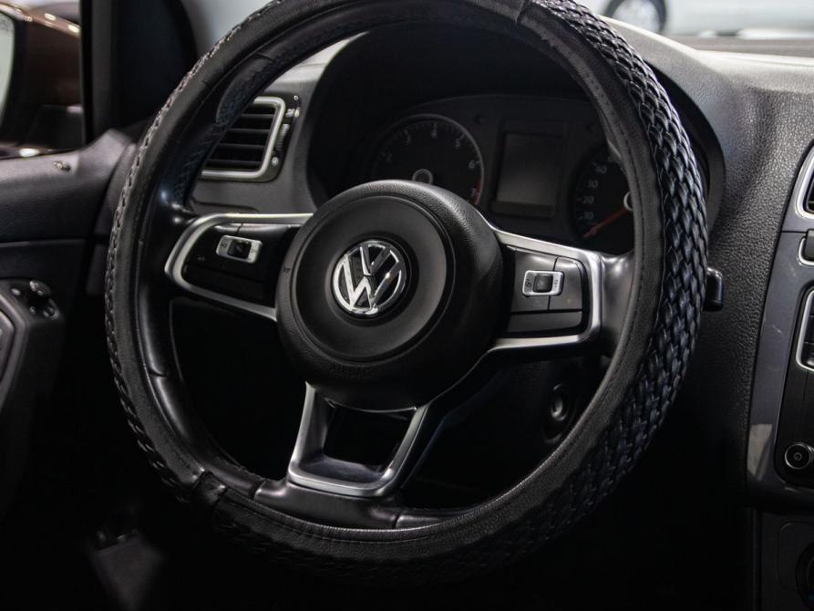 Volkswagen Polo V Рестайлинг Оренбург  - изображение 14