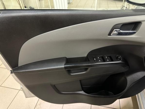 Chevrolet Aveo II с пробегом 2013 года, цена 760 000 рублей, 95000 км, хэтчбек, Автокод Объявления