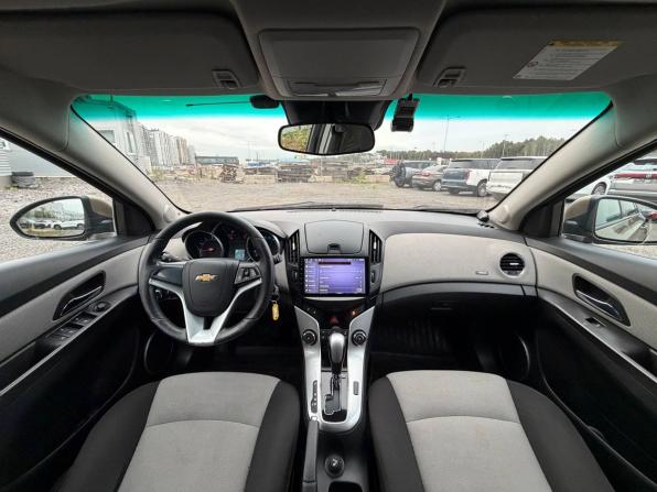 Chevrolet Cruze I Рестайлинг с пробегом 2013 года, цена 635 000 рублей, 212000 км, хэтчбек, Автокод Объявления