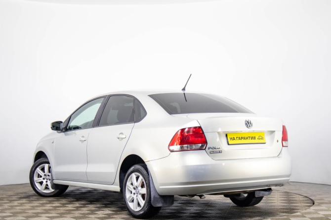 Volkswagen Polo V с пробегом 2013 года, цена 699 000 рублей, 237500 км, седан, Автокод Объявления