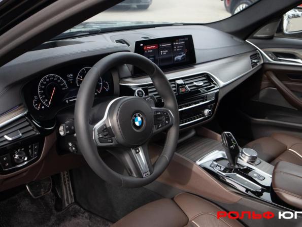 BMW 5 серии VII (G30/G31/G38) с пробегом 2019 года, цена 4 498 000 рублей, 93621 км, седан, Автокод Объявления