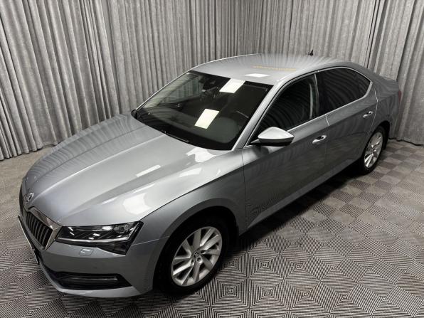 Skoda Superb III Рестайлинг с пробегом 2019 года, цена 2 700 000 рублей, 108063 км, лифтбек, Автокод Объявления
