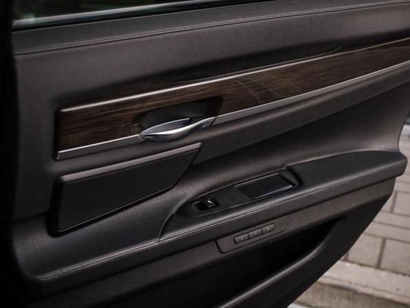 BMW 7 серии V (F01/F02/F04) Рестайлинг с пробегом 2012 года, цена 1 650 000 рублей, 264928 км, седан, Автокод Объявления