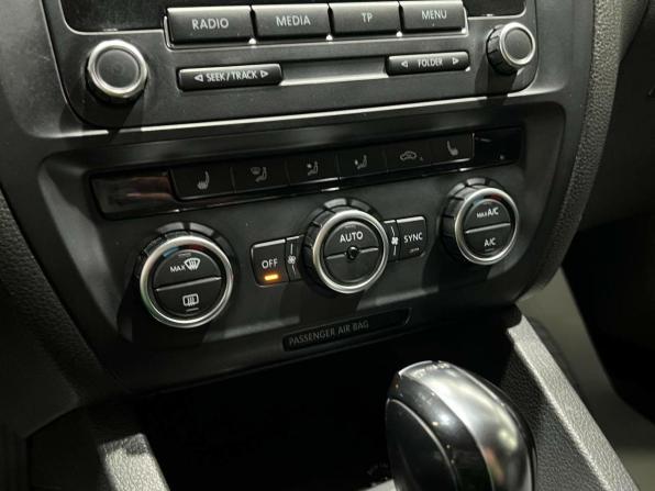 Volkswagen Jetta VI с пробегом 2012 года, цена 799 000 рублей, 278611 км, седан, Автокод Объявления