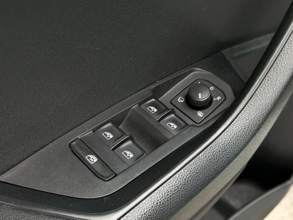 Skoda Karoq I с пробегом 2020 года, цена 2 790 000 рублей, 81900 км, внедорожник, Автокод Объявления