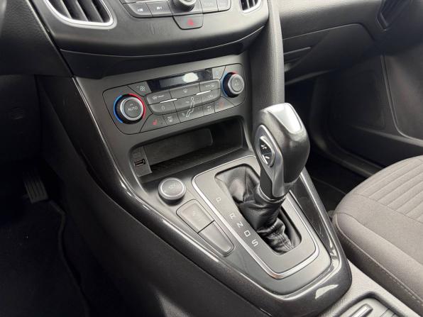 Ford Focus III Рестайлинг с пробегом 2016 года, цена 920 000 рублей, 215555 км, седан, Автокод Объявления
