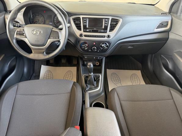 Hyundai Solaris II Рестайлинг с пробегом 2021 года, цена 1 369 000 рублей, 117488 км, седан, Автокод Объявления