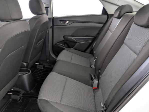 Hyundai Solaris II Рестайлинг с пробегом 2021 года, цена 1 310 000 рублей, 195522 км, седан, Автокод Объявления