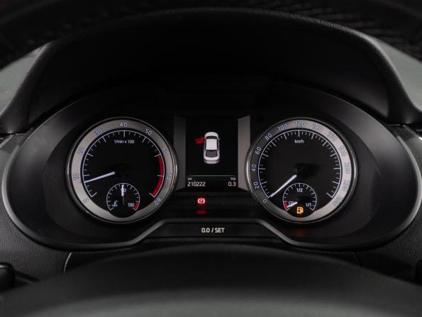 Skoda Octavia III (A7) Рестайлинг с пробегом 2017 года, цена 1 399 000 рублей, 210222 км, лифтбек, Автокод Объявления