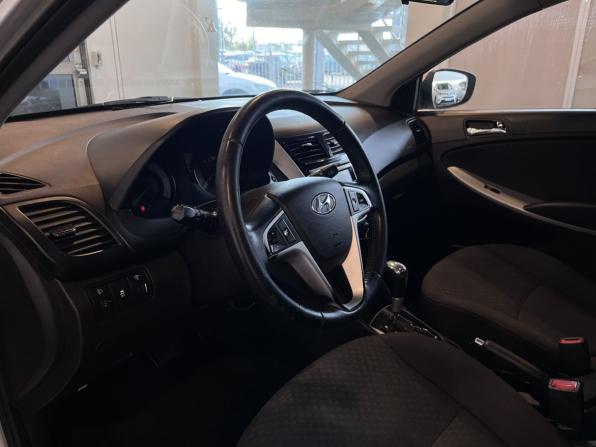 Hyundai Solaris I с пробегом 2012 года, цена 720 000 рублей, 208899 км, хэтчбек, Автокод Объявления